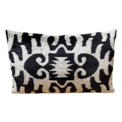 VELVET IKAT PILLOW COVER BLACK SILVER Q1 
